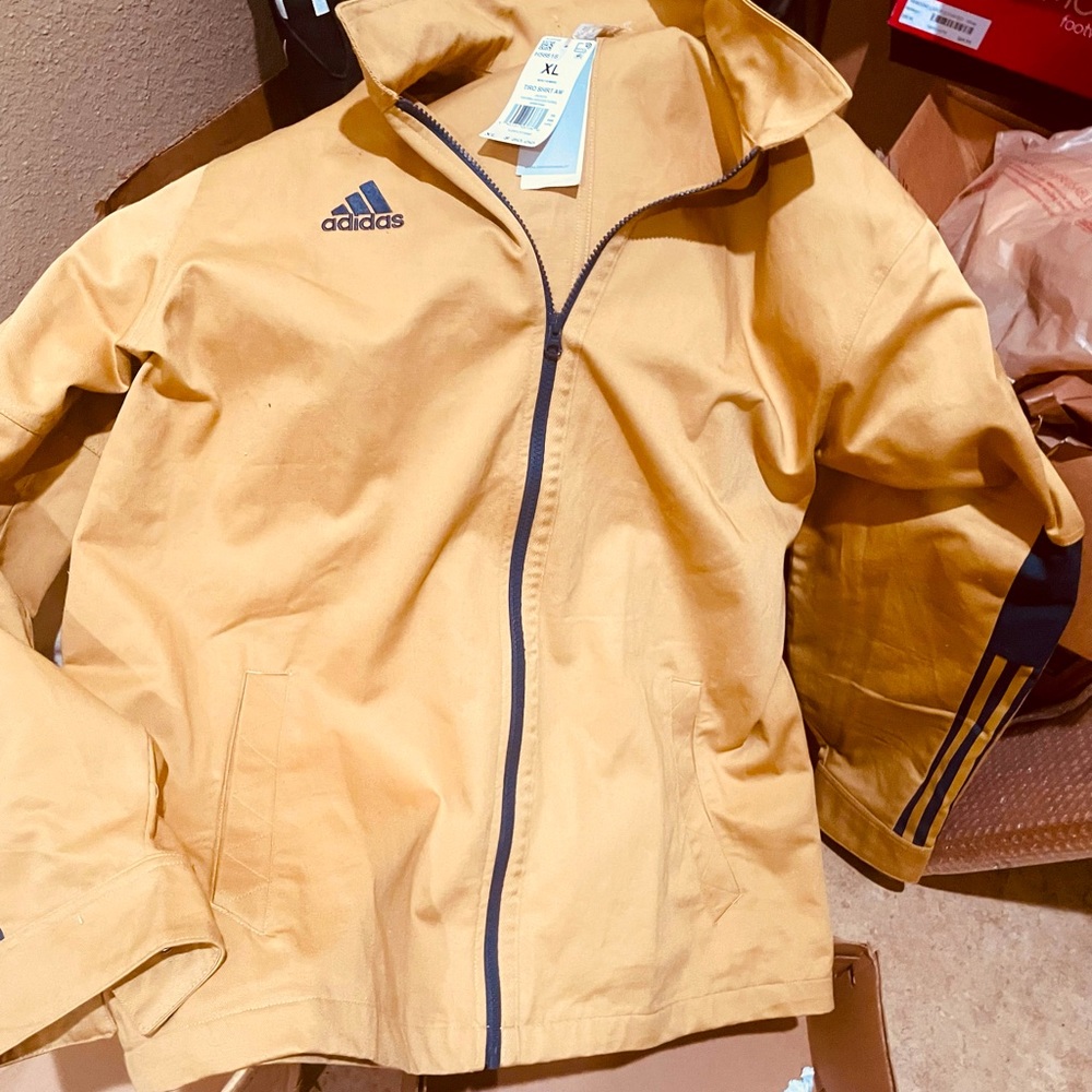 TIRO New! SHRT/JKT MEN’S XL.